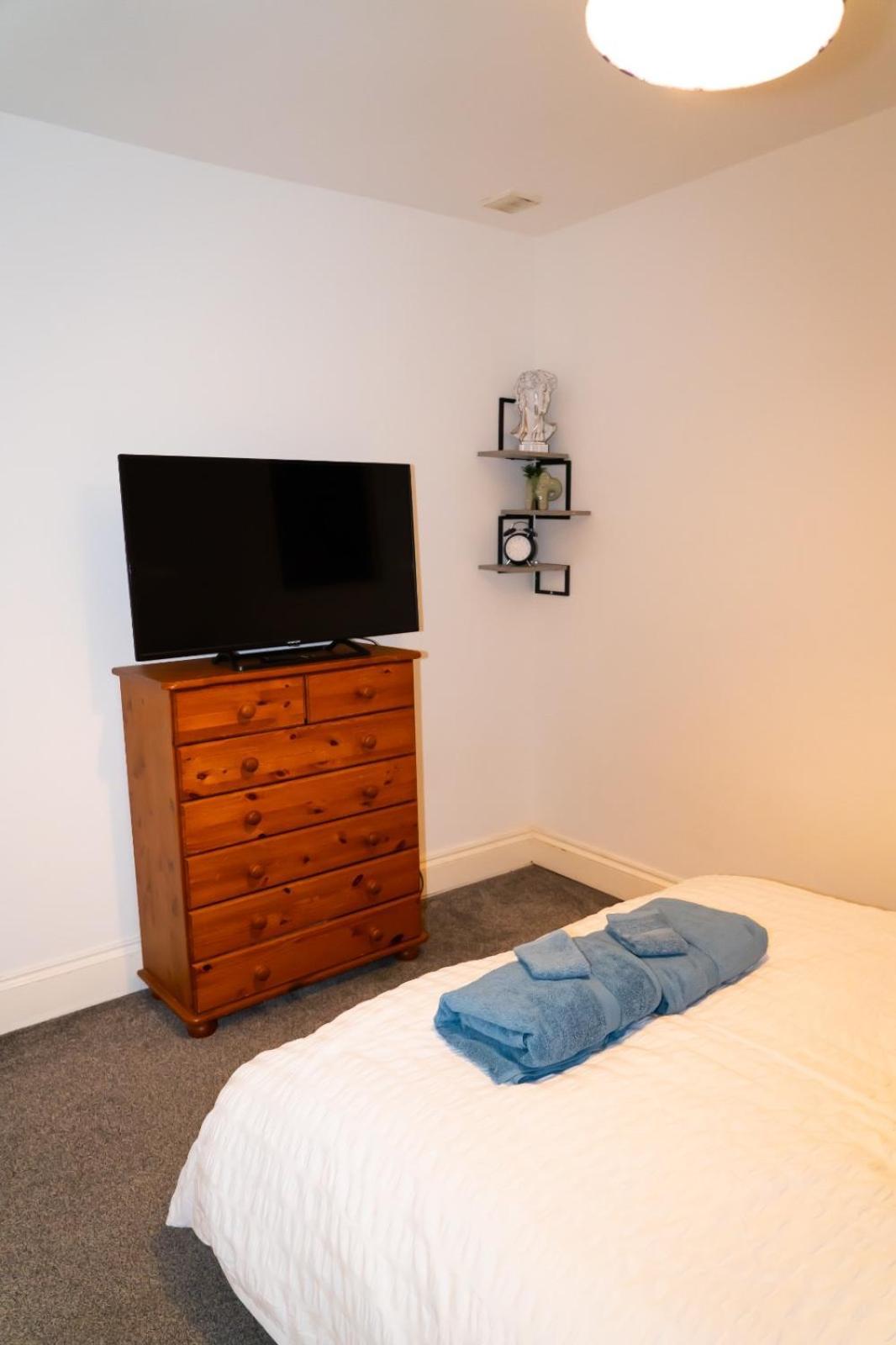 SIRIUS A PROPERTIES - 3 Bedrooms - - Amazing Hillside Views of Derby City Centre - - Free WIFI - - NETFLIX - - SKY-SPORTS - - MONOPOLY - - UNO - - CARDS Esterno foto